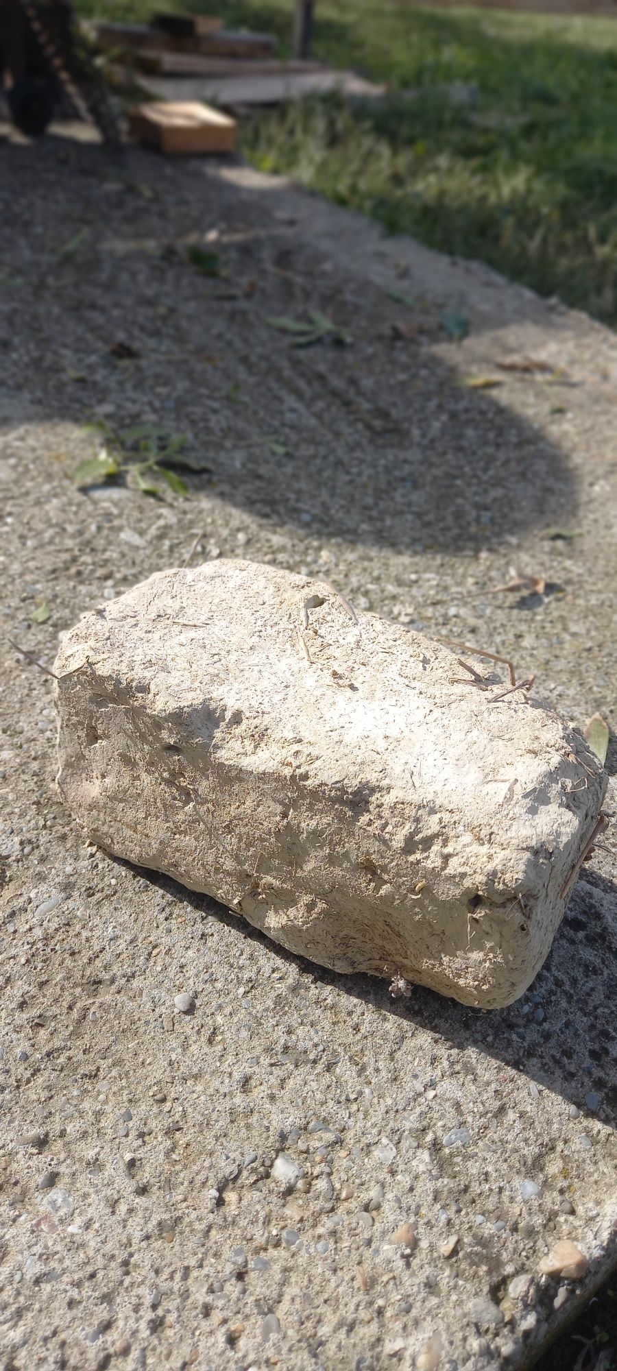 De vânzare cărămidă din chirpici,vaiugă