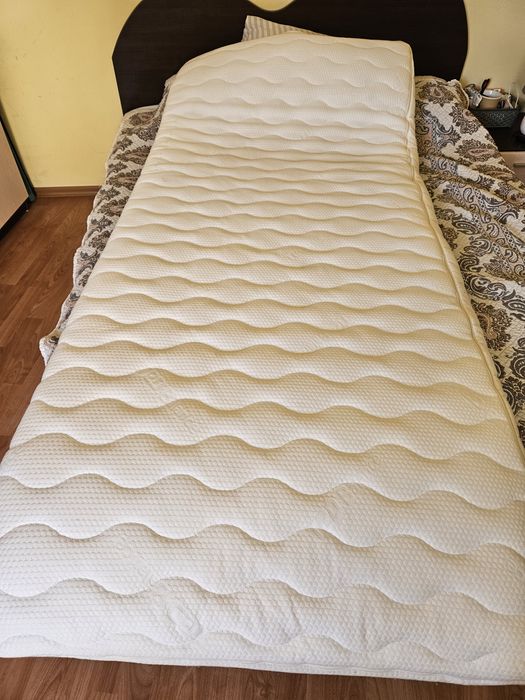 Продавам топ матрак