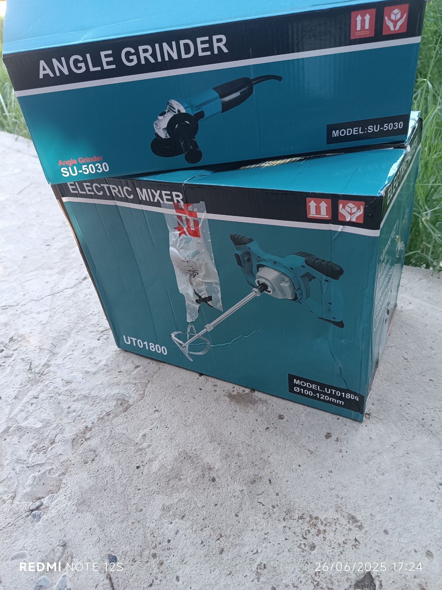 Makita mikseri va balgarkasi