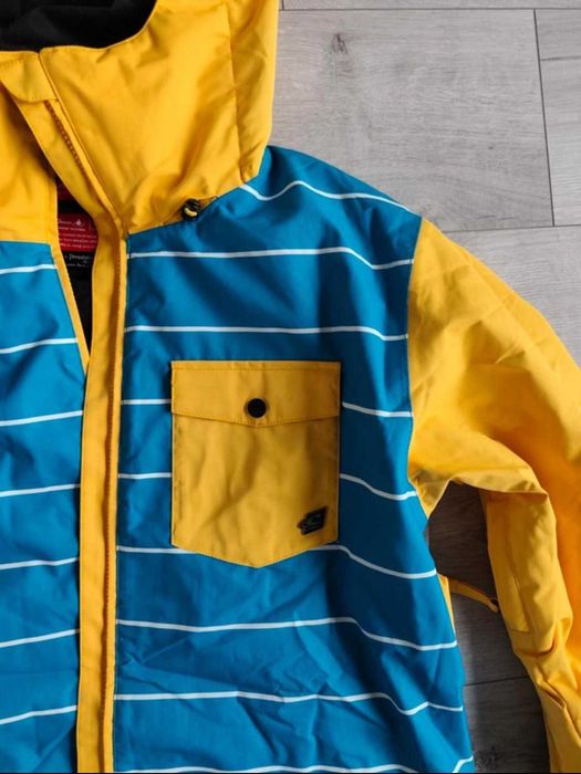 Geaca de ski/snowboard O'Neill – impermeabila si calduroasa, marimea L