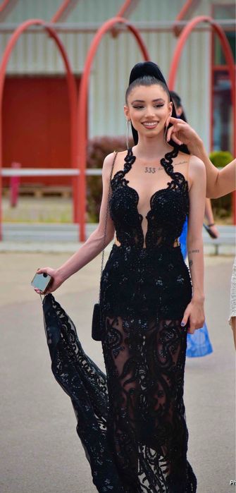 Черна бална рокля от Berna Moda