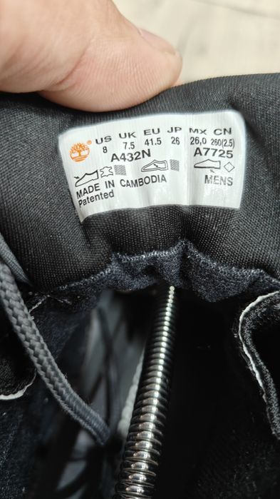 Timberland . Nr . 41.5