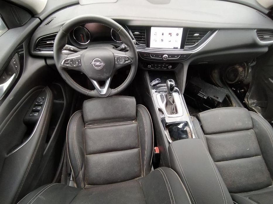 Dezmembrez Opel Insignia B 2017 2018 euro 6 2019 2020 motor 2.0cdti 125KW 170CP b20dth cutie de viteze automata far dreapta led volan stânga plansa bord oglindă line assist dezmembrari piese