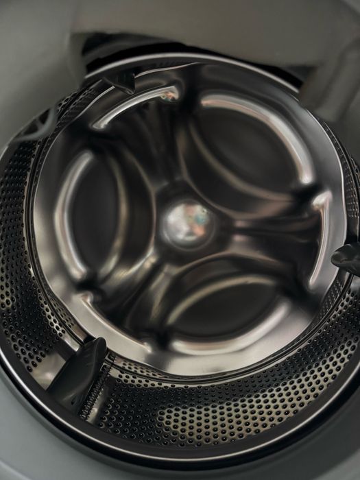 Пералня със сушилня Electrolux за вграждане