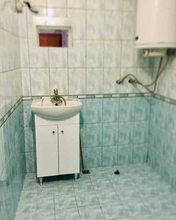 Дава се под наем Двустаен апартамент в Бургас, Възраждане - 70 кв.м за 204 € - Снимка #3