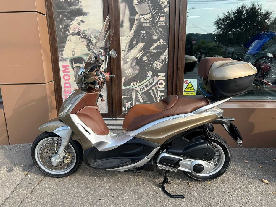 Piaggio Beverly 300 ~ Garantie ~ Rate ~