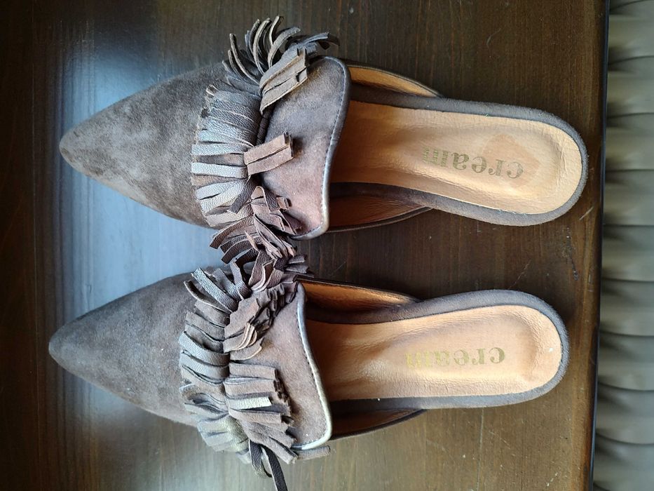 Saboti din piele intoarsa nr. 37 - Cream