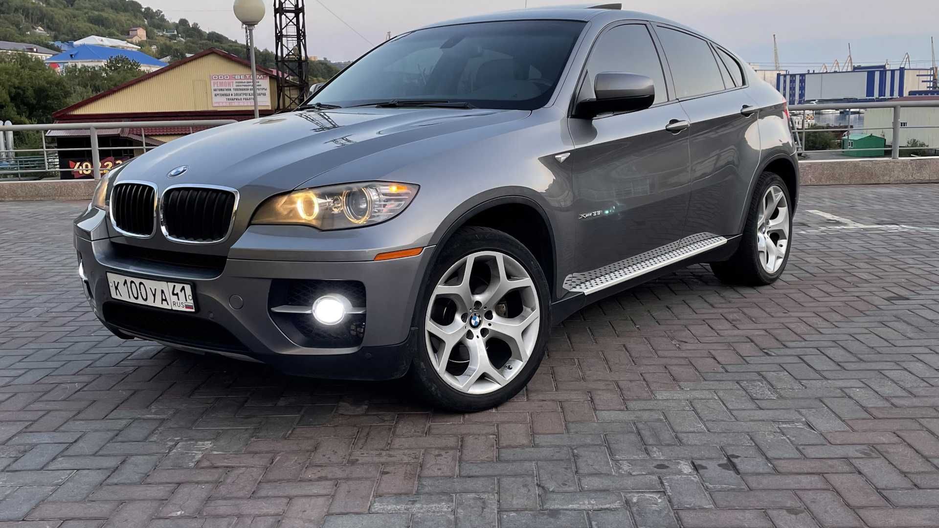 отражатель бампера правая сторона БМB BMW X6 E71/E72 2008г.-2014г.
