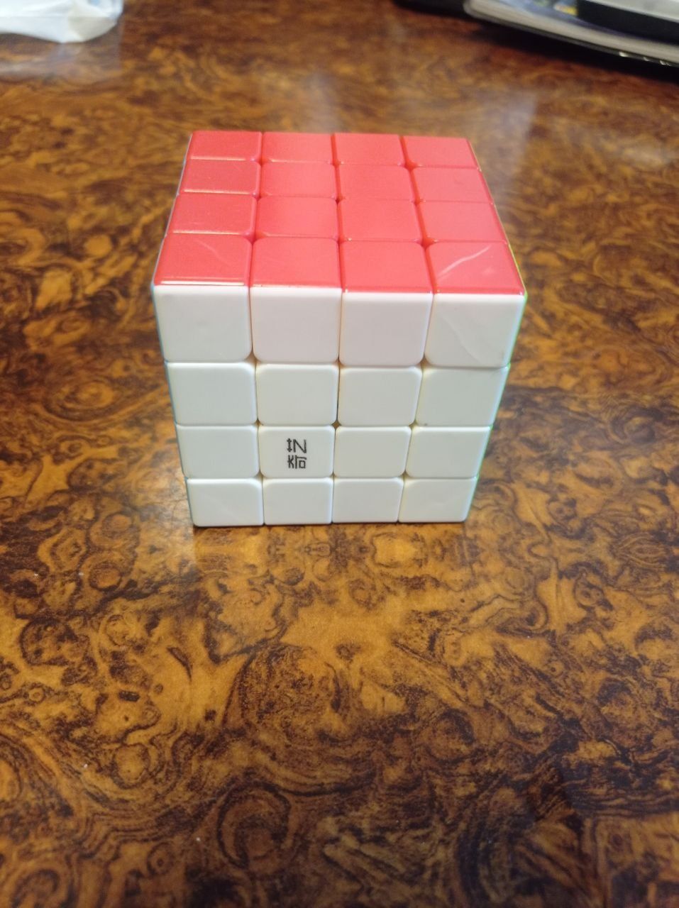 Kubik rubik sotiladi!!!