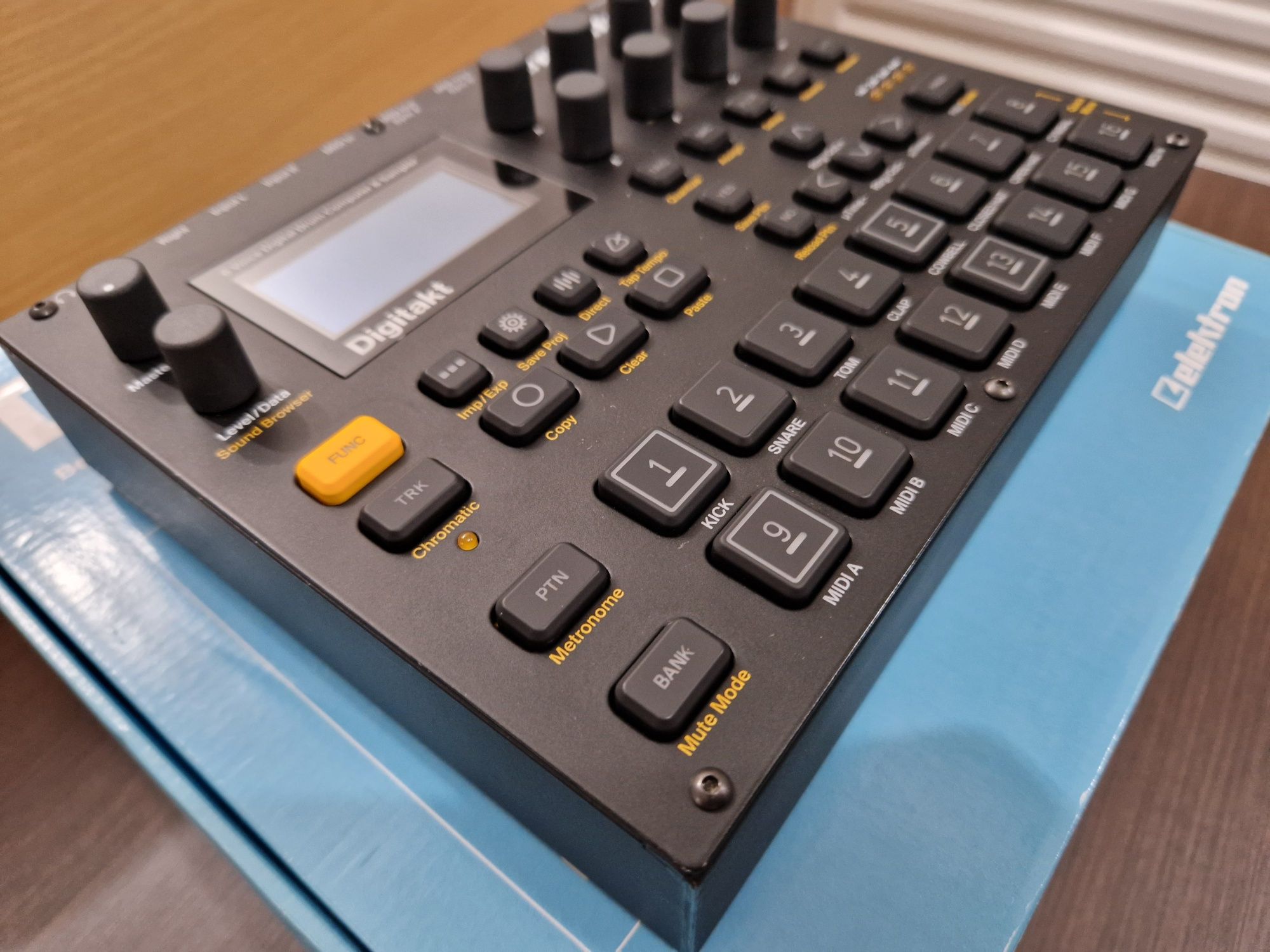 Elektron Digitakt