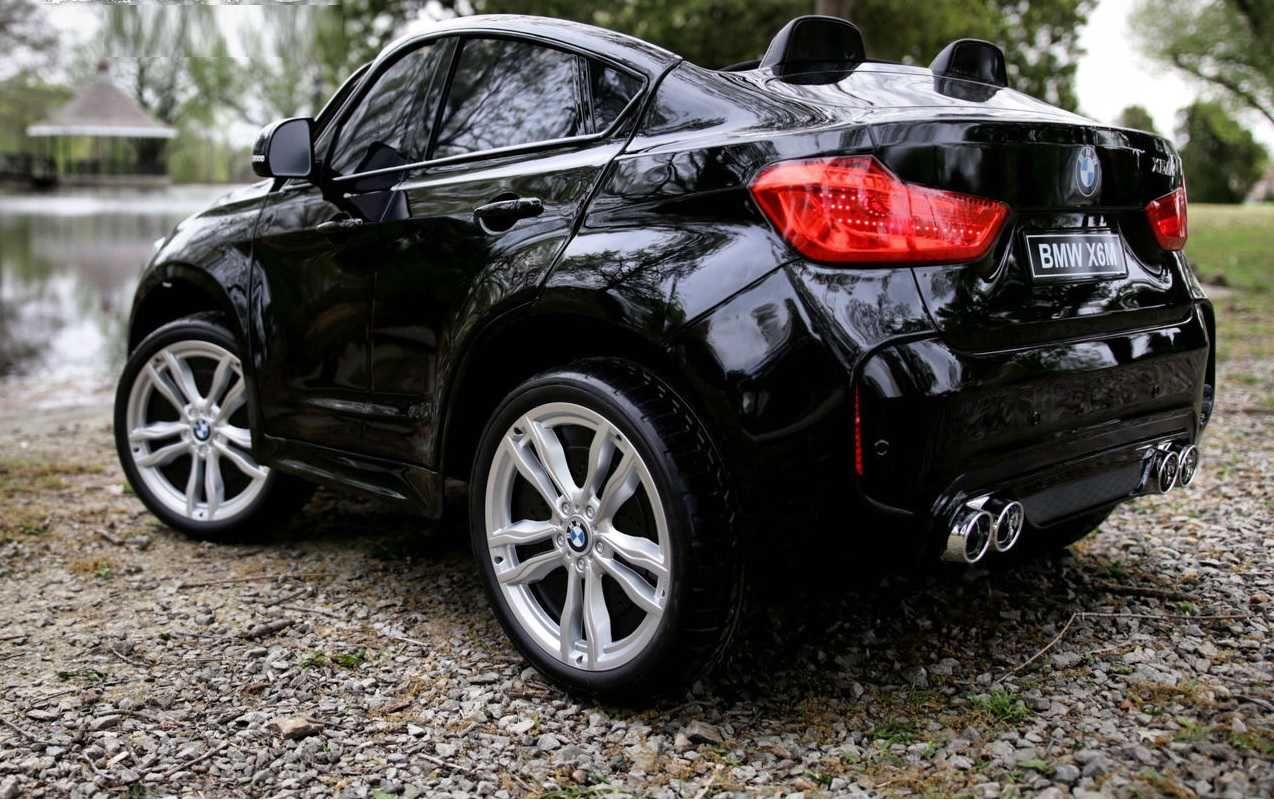 Двуместен джип Лицензиран BMW X6M 12V C MP3 с меки гуми за 2 деца