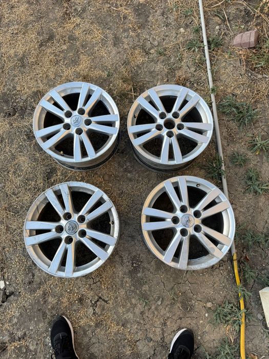 Продаю диски на Toyota R16