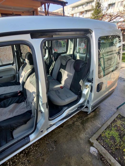 Рено Канго Лек Автомобил