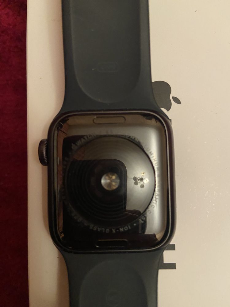 Apple watch Se 40MM новые