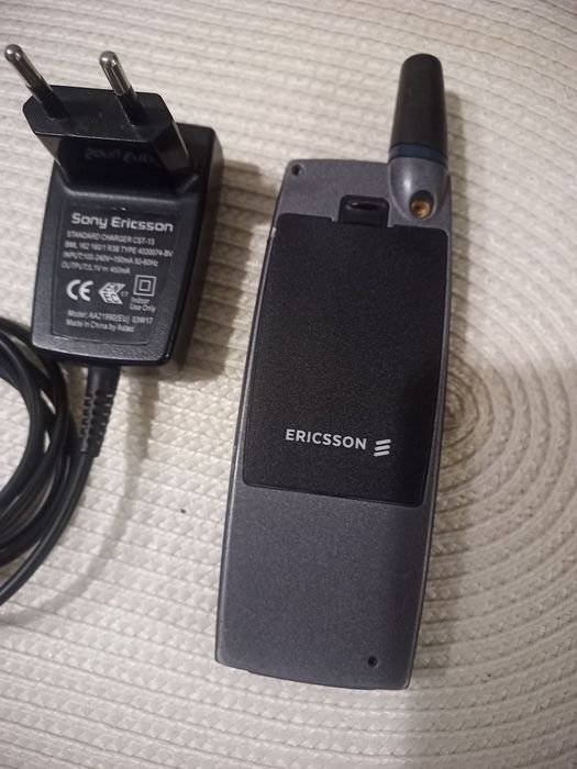 Ericsson- R320s..