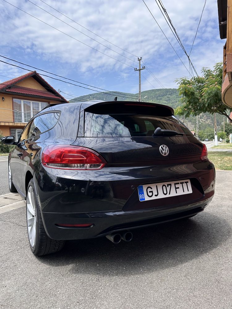Volkswagen VW Scirocco 2.0 TDI 170 CP DSG – keyless full