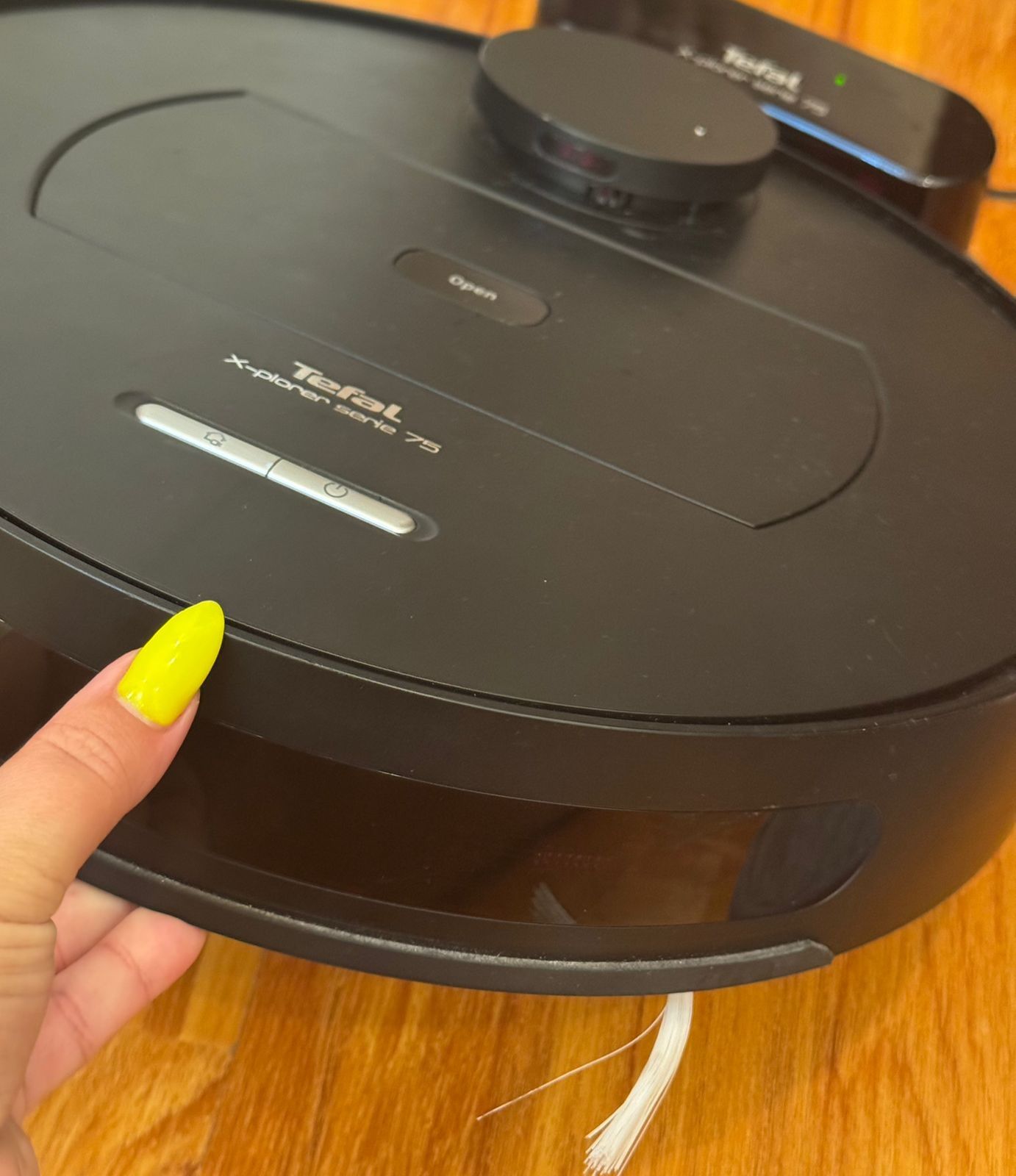 Продам Робот пылесос tefal
