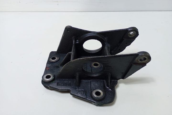 Suport  planetara dreapta  8200027177B Renault Master a 2-a generatie