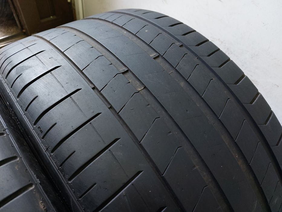 * 2 anvelope 325/30 R23 Pirelli dot 2020