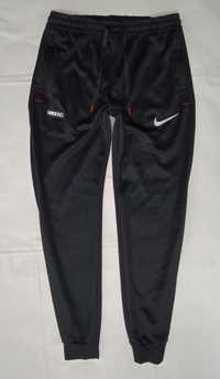 Nike FC Pants оригинално долнище S Найк спорт долница