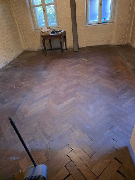 Parchet stejar lemn masiv, 25 mm grosime si teracota pe lemne