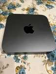 Продавам Mac mini 2018