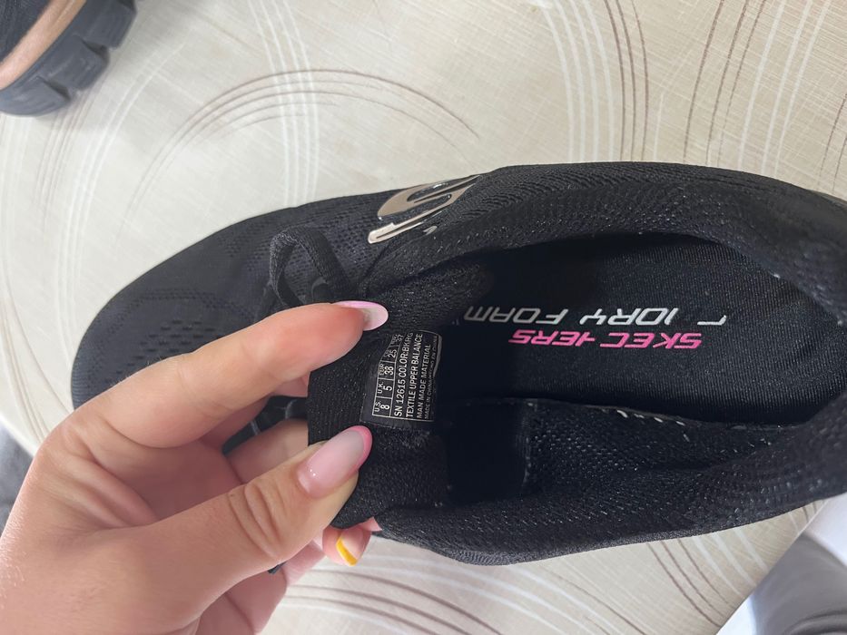 Маратонки Skechers