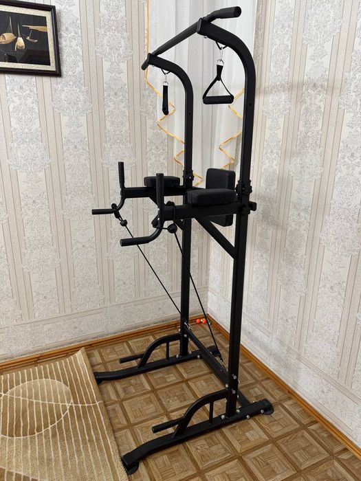 Турник-брусья со стойкой “PowerTower Pro” — белый и чёрный варианты