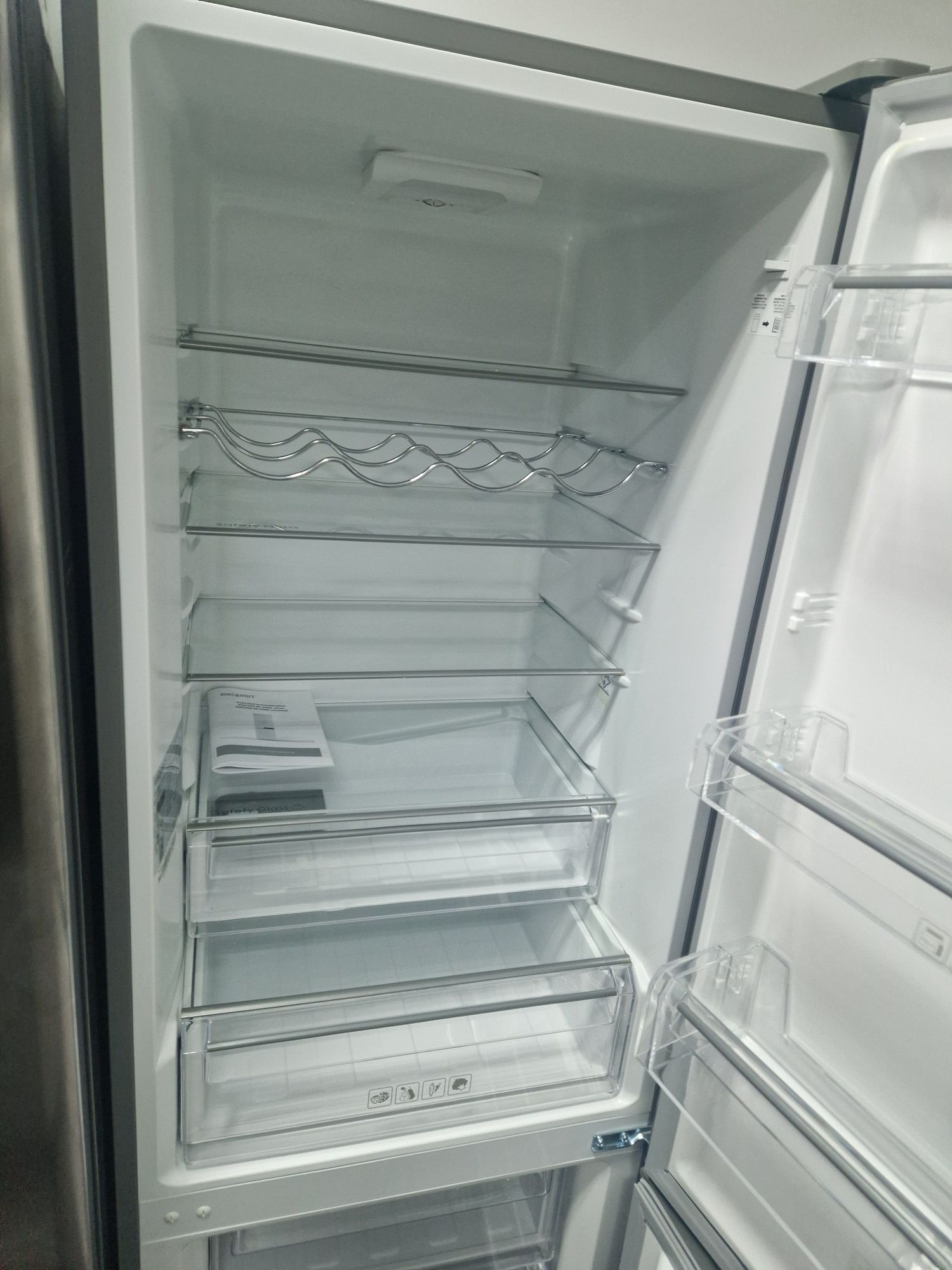 Хладилник с фризер Exguisit A++