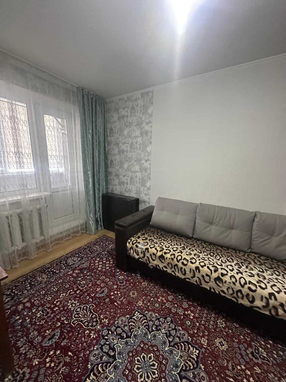 Продаю 2-х комн. Кв 8 микро-районе