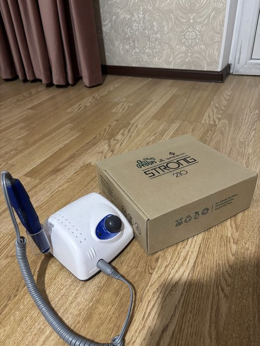 Маникюрный аппарат Strong 210