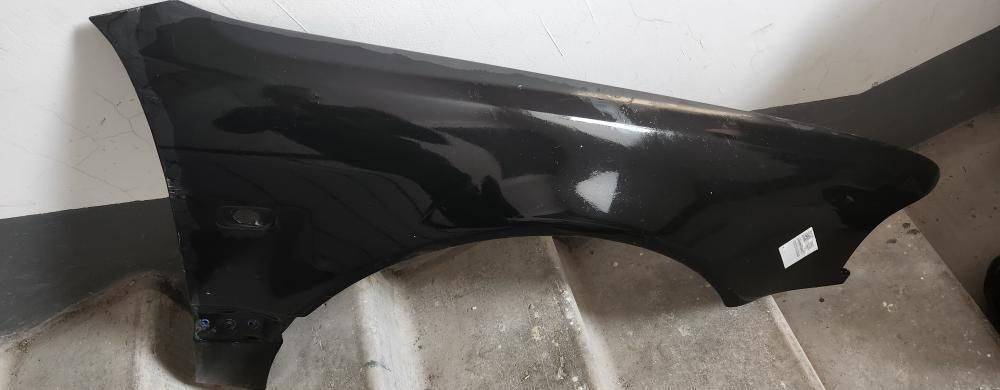 Мелочи на ауди а8 ангельские глазки парктроники