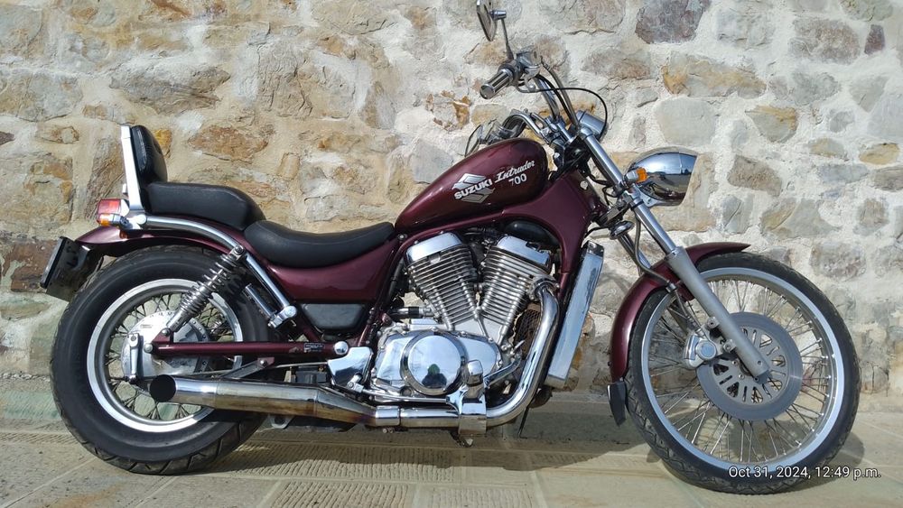 Suzuki intruder 700cc