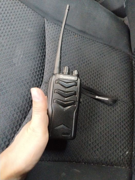 Продам Рация wouxun .
