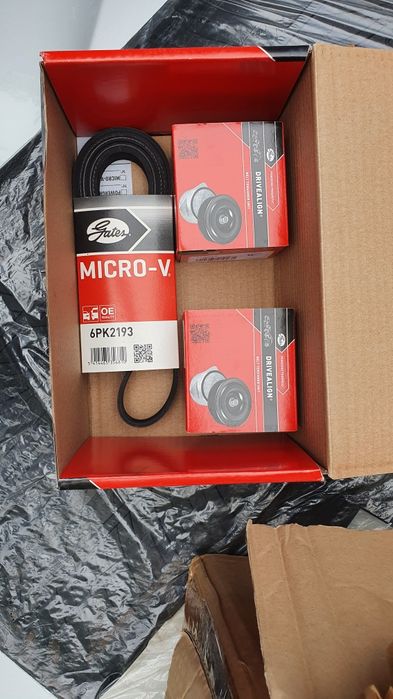 Mercedes Benz W203 C270 cdi (пистов ремък + 2 бр. ролки)