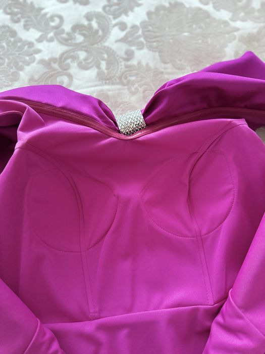 Rochie satinată fucsia