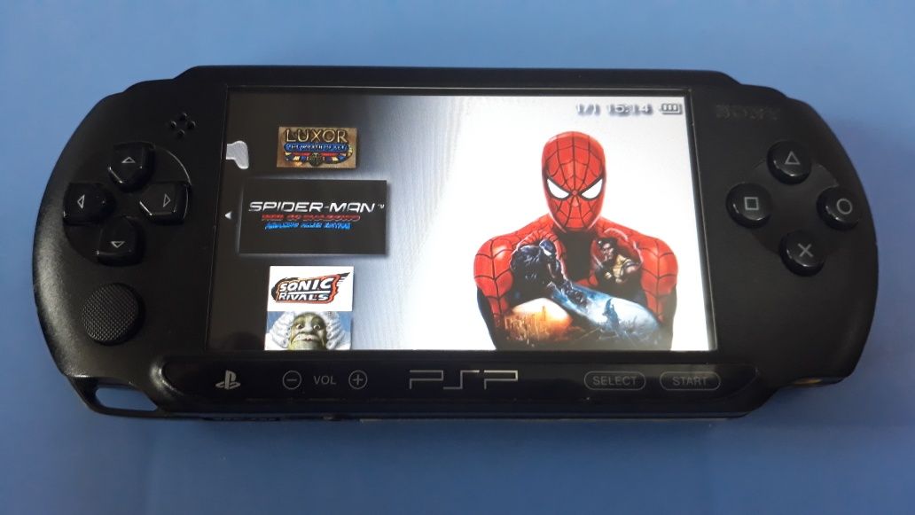 PSP+32 gb-Memory+100 игри/Хакнат/