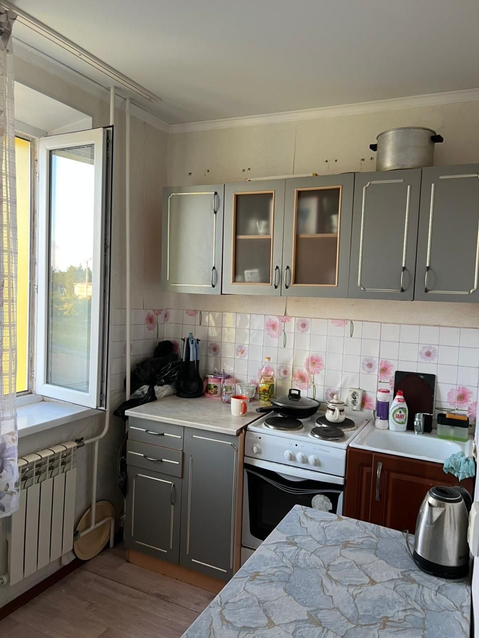 Продам 1комнатную поселек Солнечный