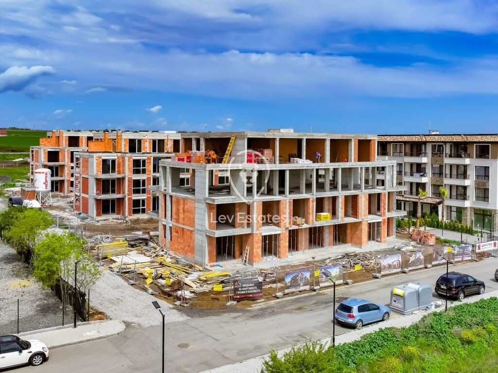 Продава се Двустаен апартамент в Бургас, Сарафово - 61 кв.м за 1582 €/кв.м - Снимка #5