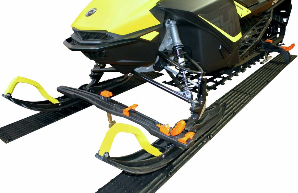 Sistem fixare snowmobil pe platforma/remorca