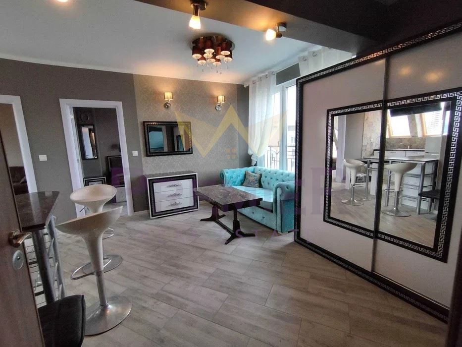 Дава се под наем Четиристаен апартамент в Варна, Чайка - 140 кв.м за 900 € - Снимка #1