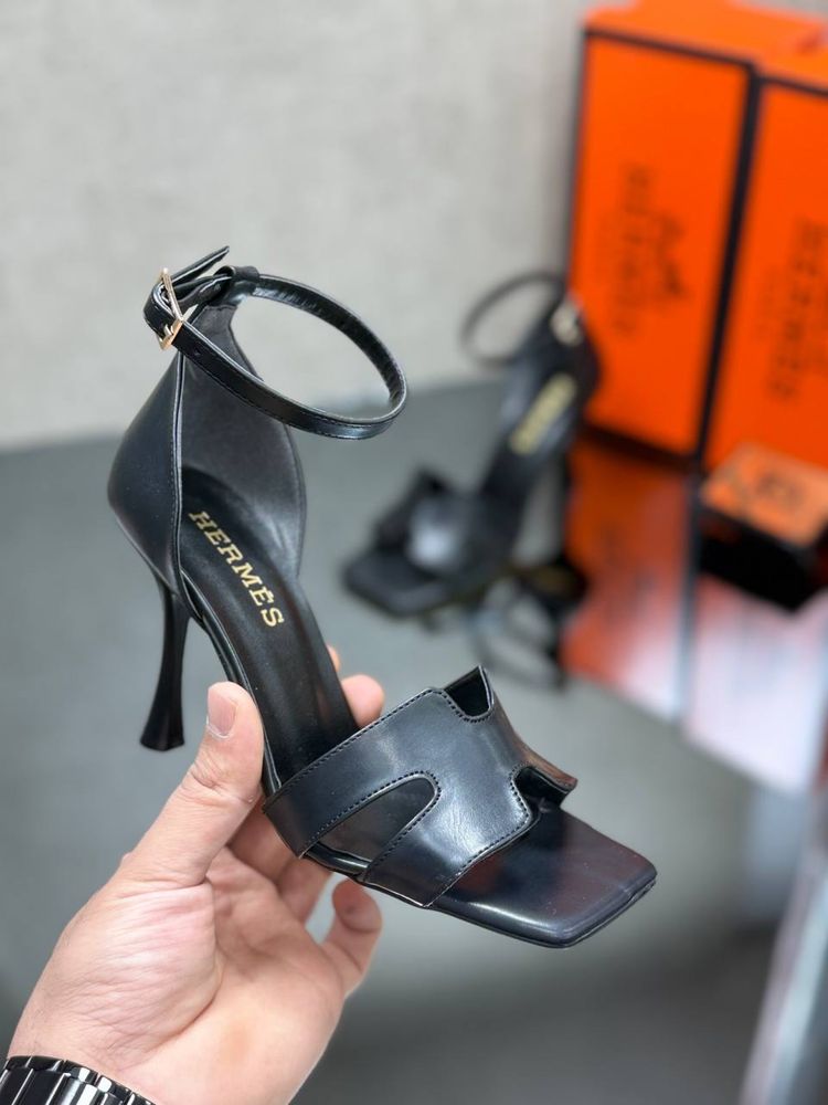 Дамски сандали Hermes