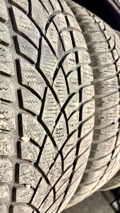 Зимни Гуми 225/50/18 Dunlop