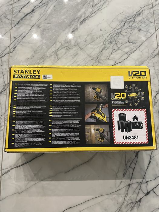 Set STANLEY V20 18V Brushless – Bormașină + Acumulator + Scule +Geanta