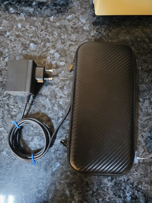 Nintendo Switch Lite roz – ecran impecabil, touchscreen functional