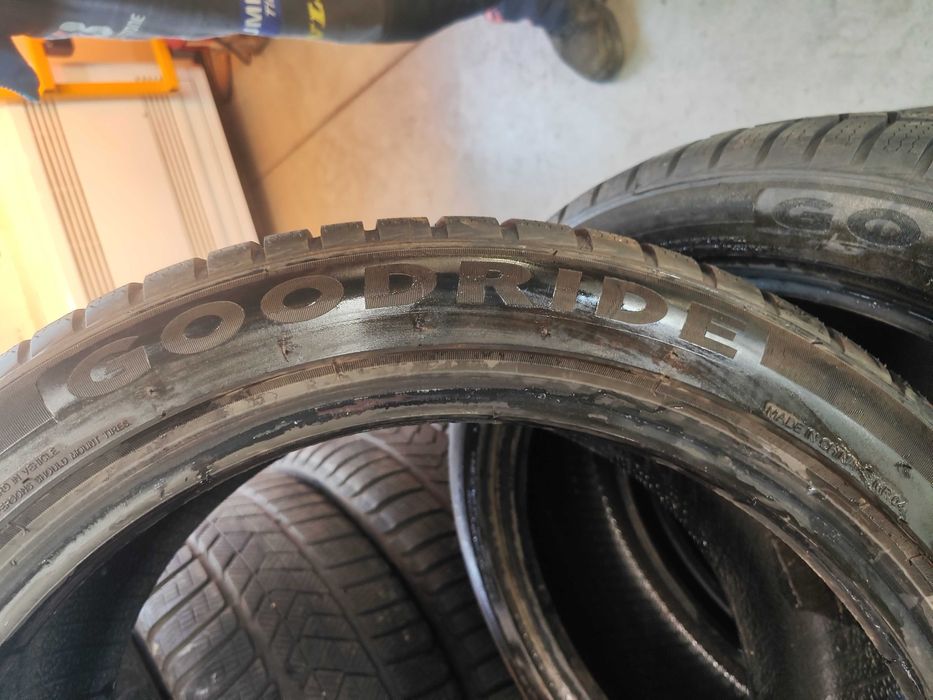 2бр. зимни гуми 225/45/17 Goodride