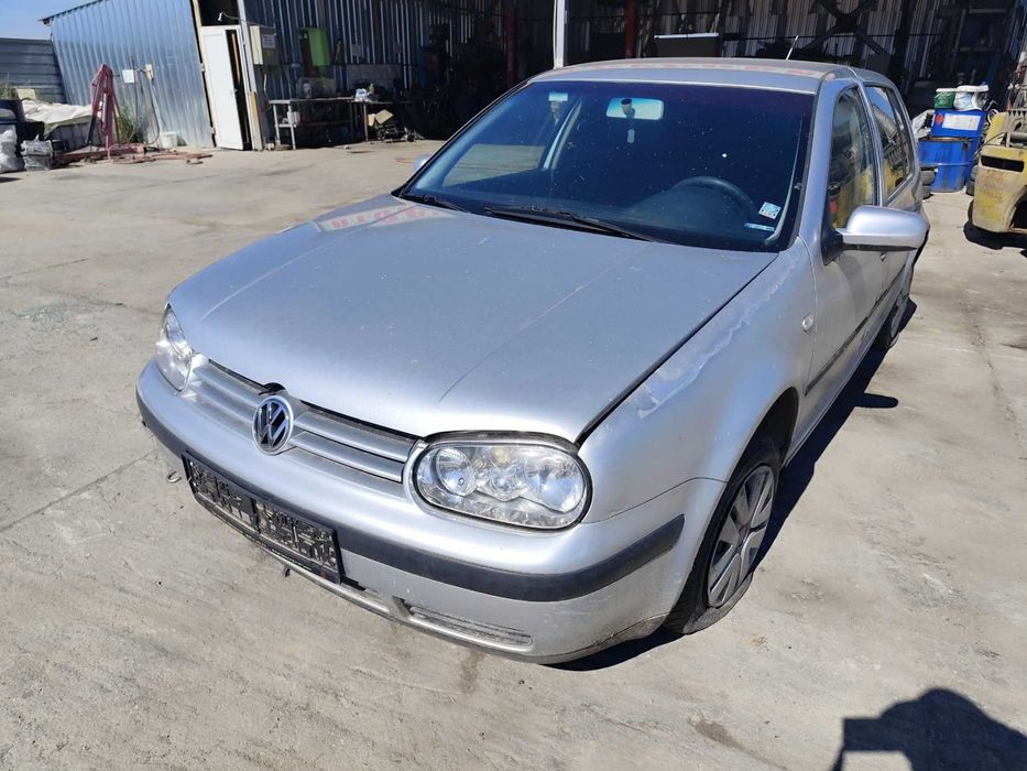 VW Golf 4 - 1.4 - 75к.с - 2000г. на части