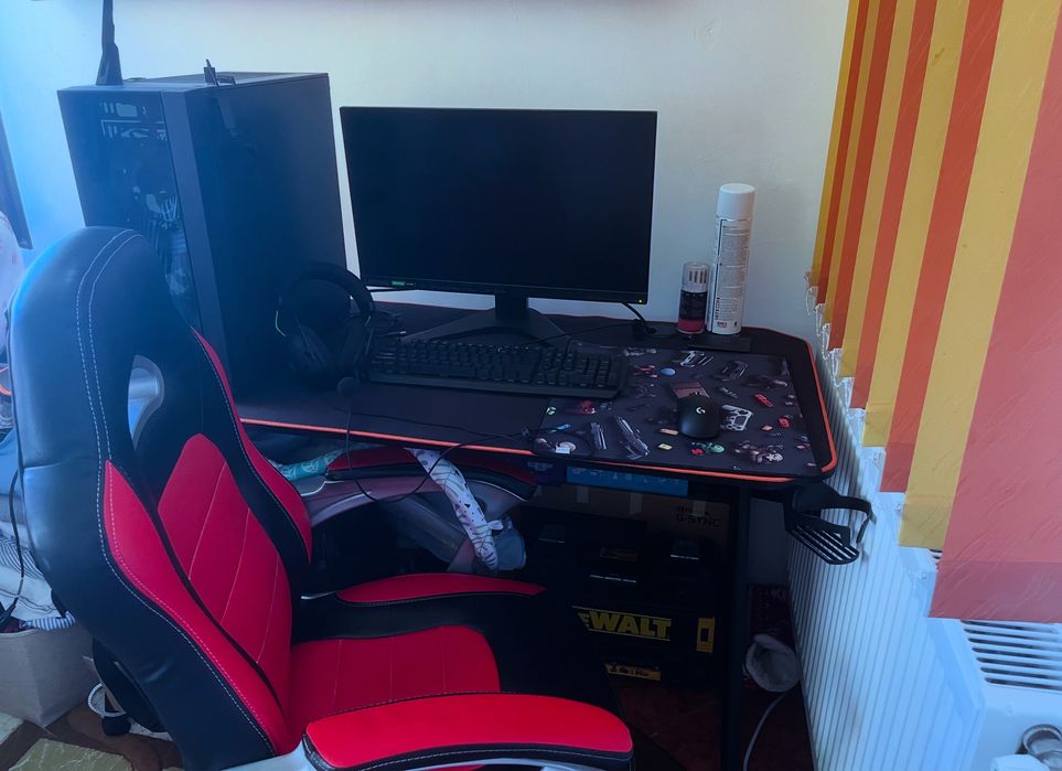 PC Gaming High-End + Monitor + Periferice + Birou Complet