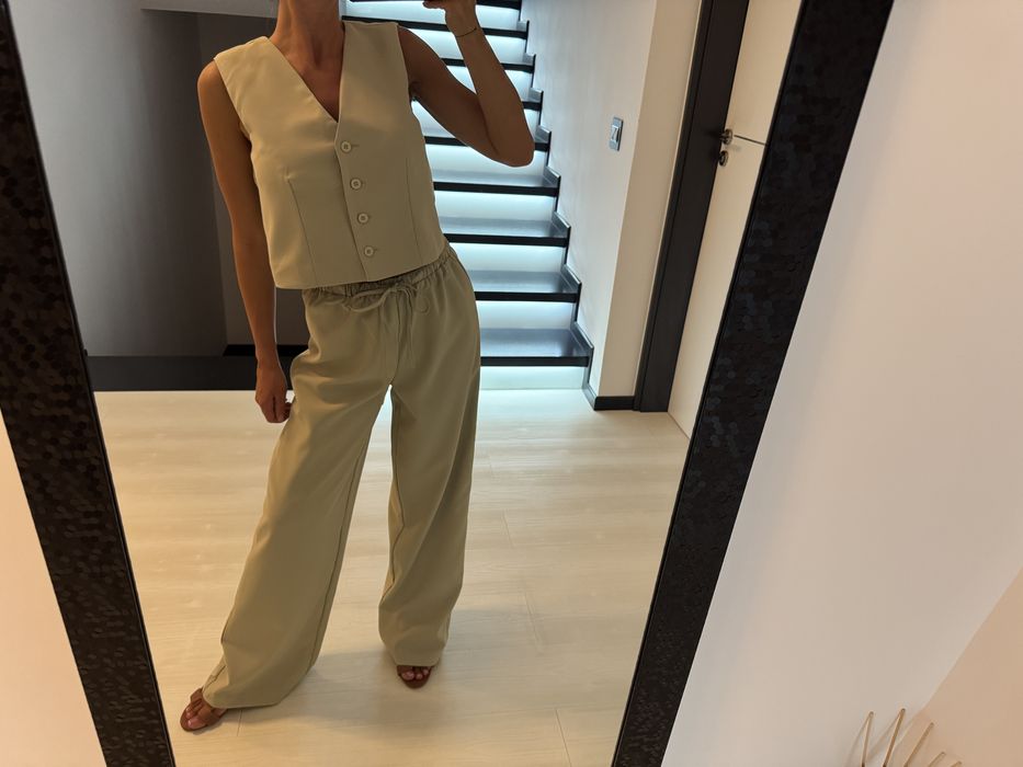 Compleu din doua piese gri