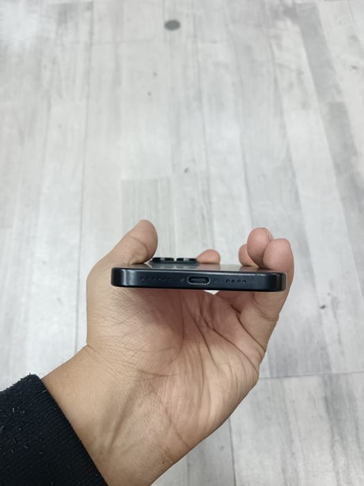 iPhone 16 Pro Max AH/A 256 GB Black ideal